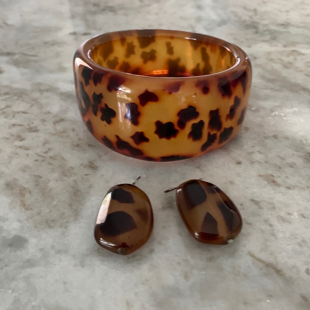 Bracelet with earrings